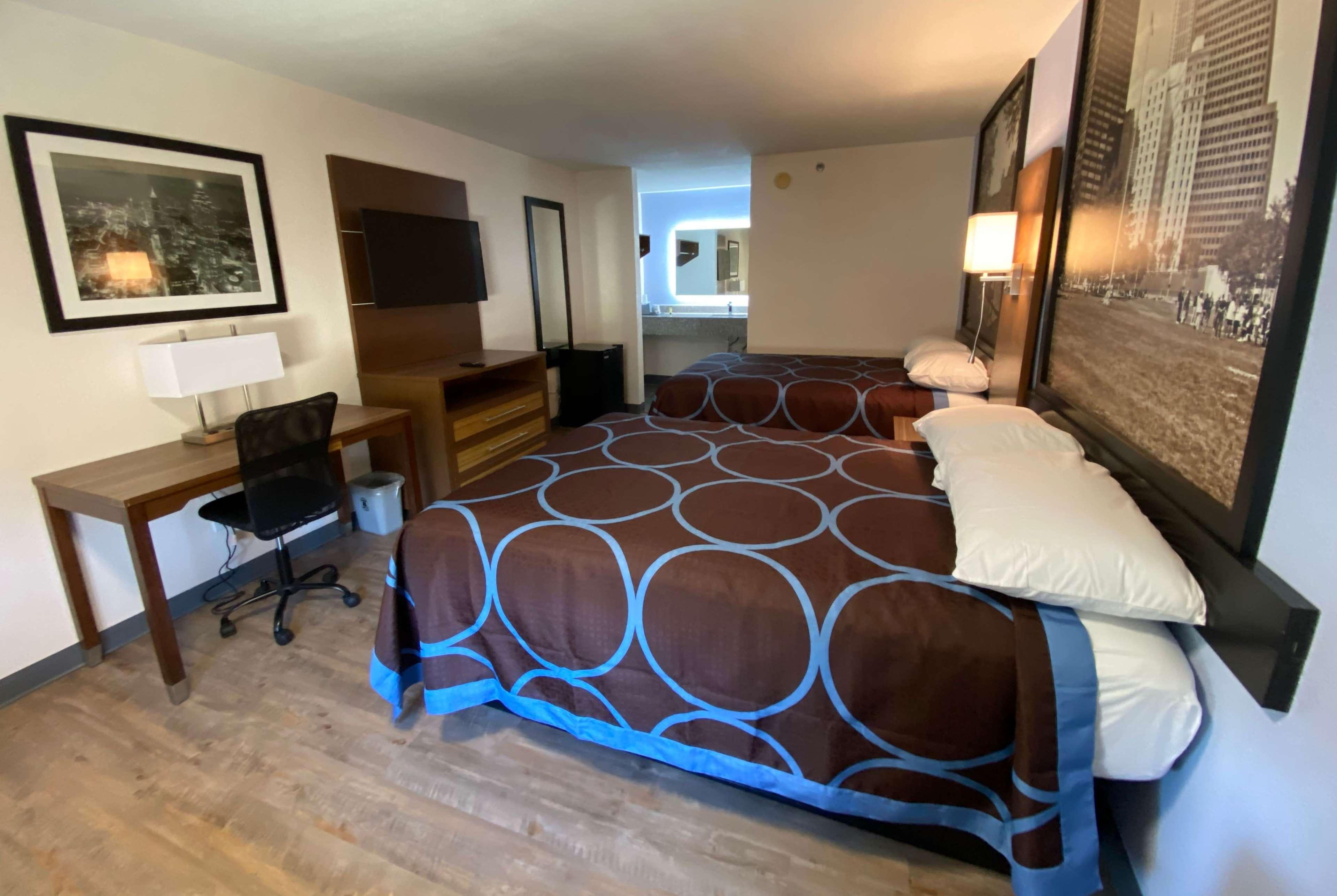 Super 8 By Wyndham Marietta/West/Atl Area Hotel Ngoại thất bức ảnh