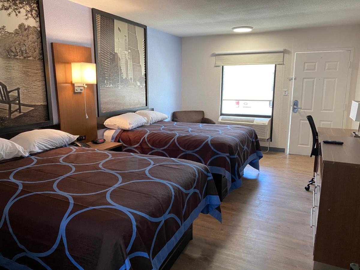 Super 8 By Wyndham Marietta/West/Atl Area Hotel Ngoại thất bức ảnh